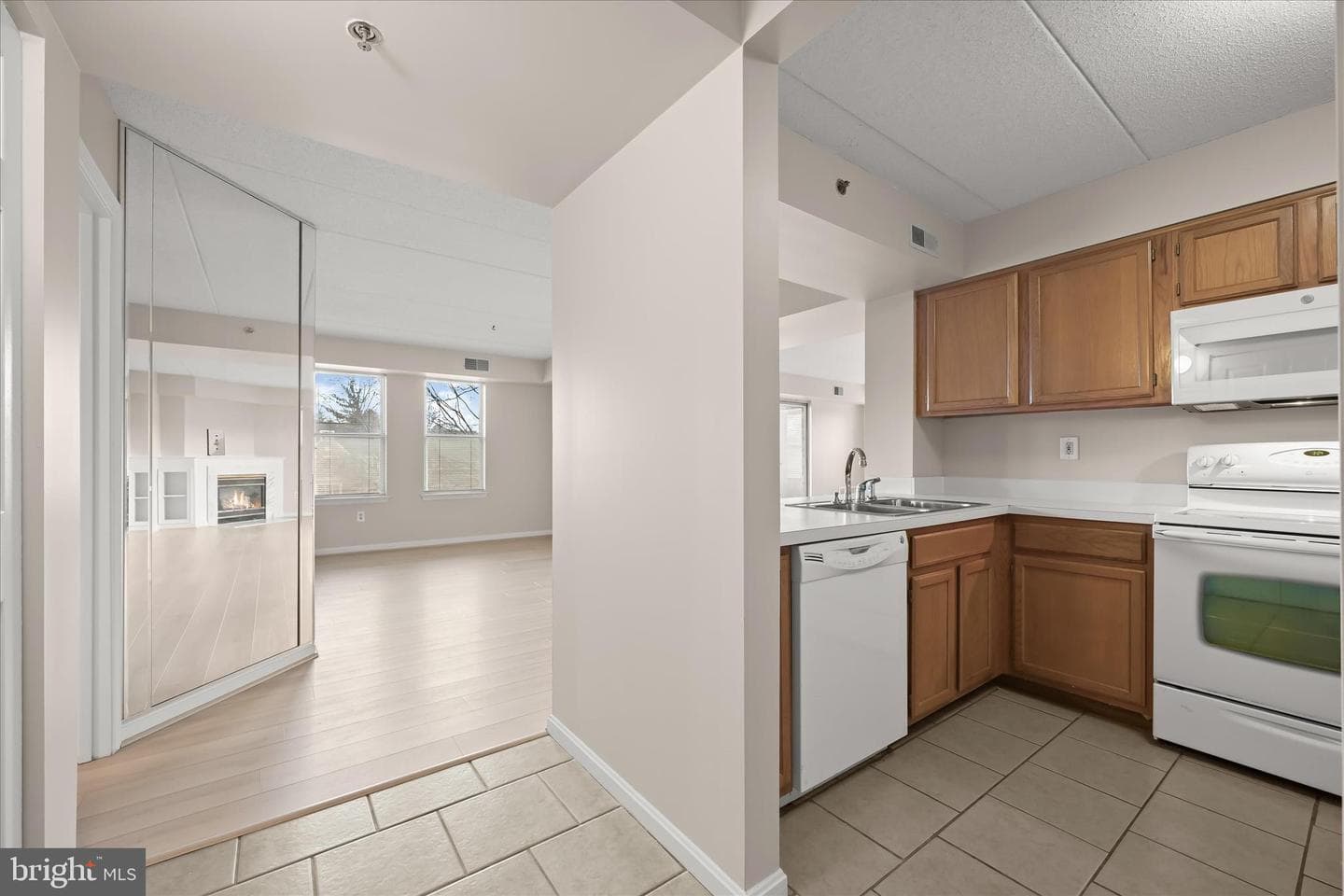 7317 Eden Brook Drive #h-305 photo 10