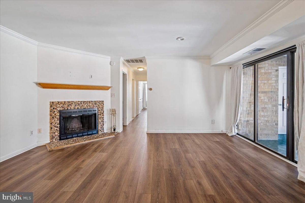 5476 Cedar Lane #c-3 photo 3