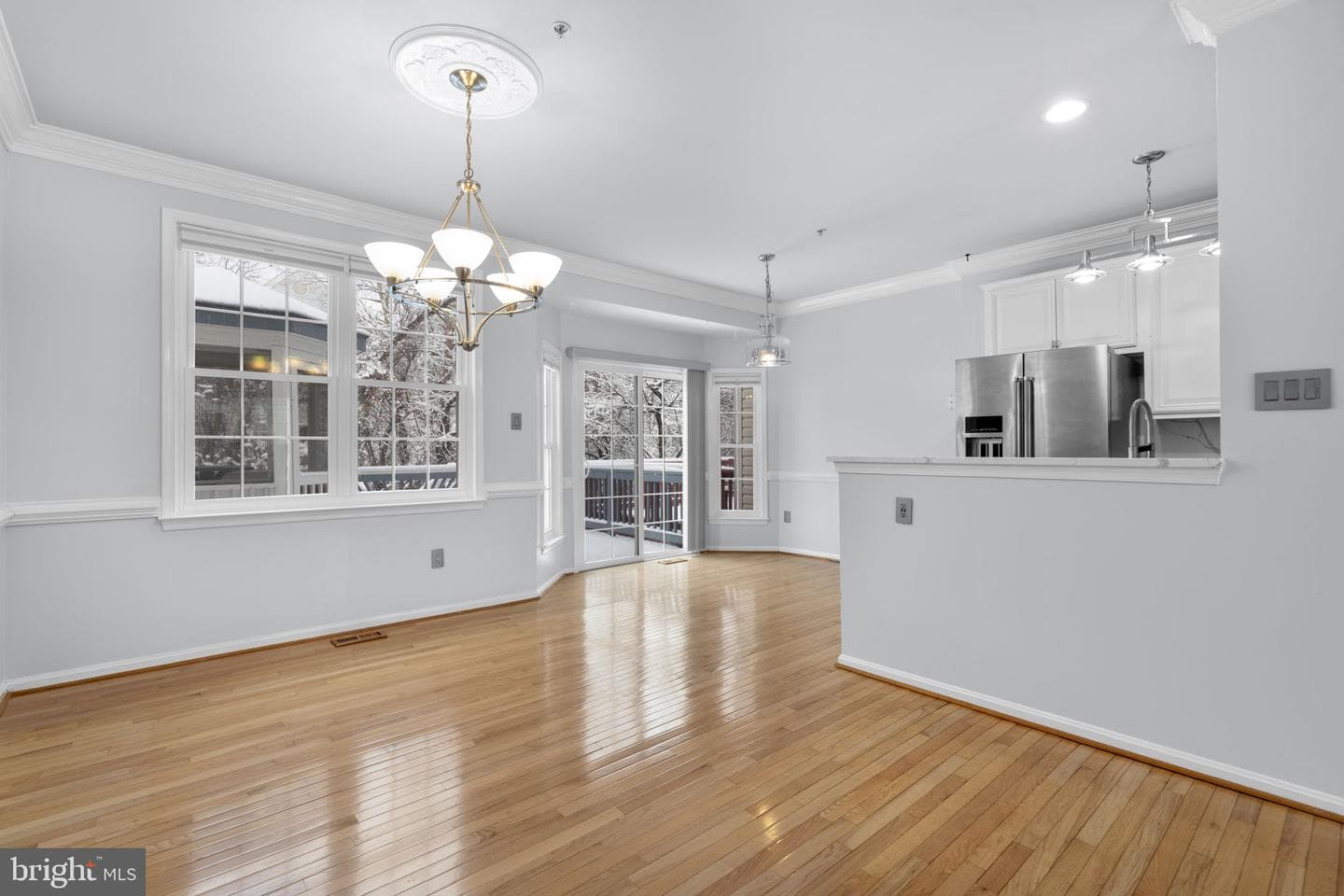 5741 Goldfinch Court photo 10