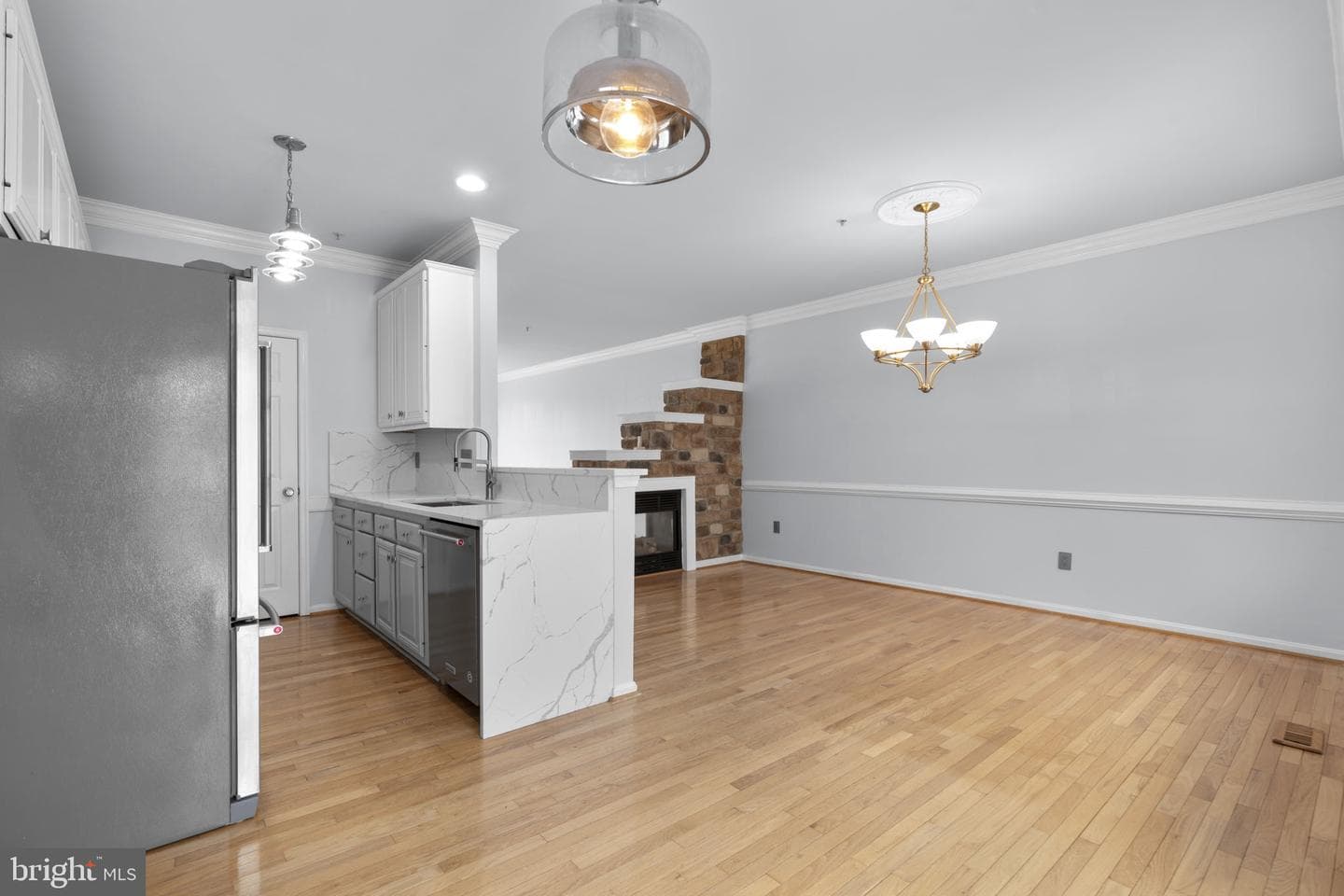 5741 Goldfinch Court photo 18