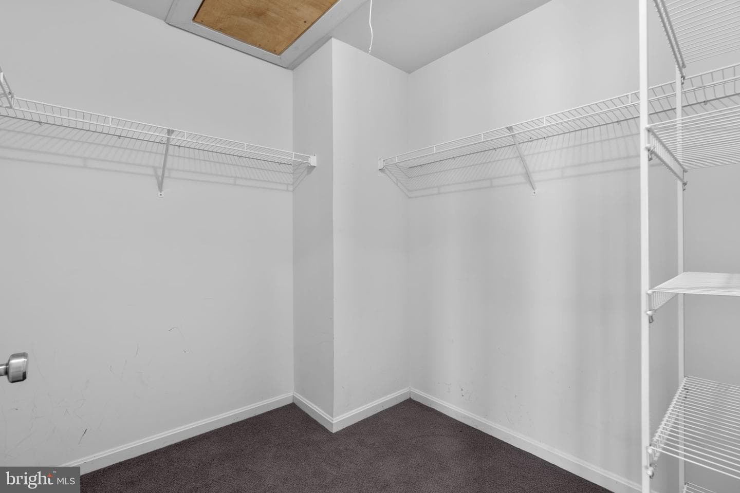 5741 Goldfinch Court photo 25