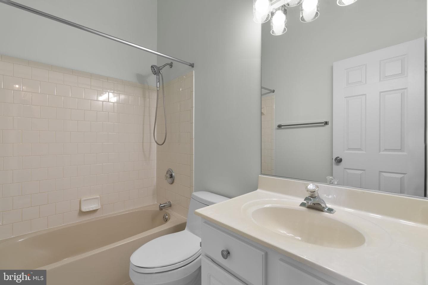5741 Goldfinch Court photo 34