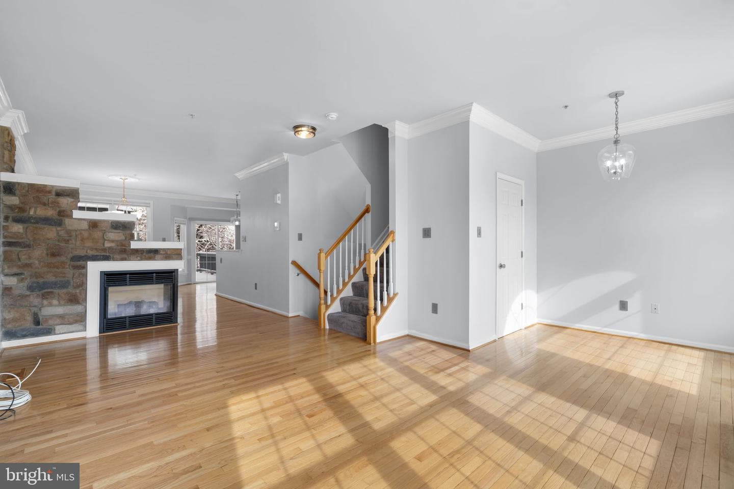 5741 Goldfinch Court photo 6