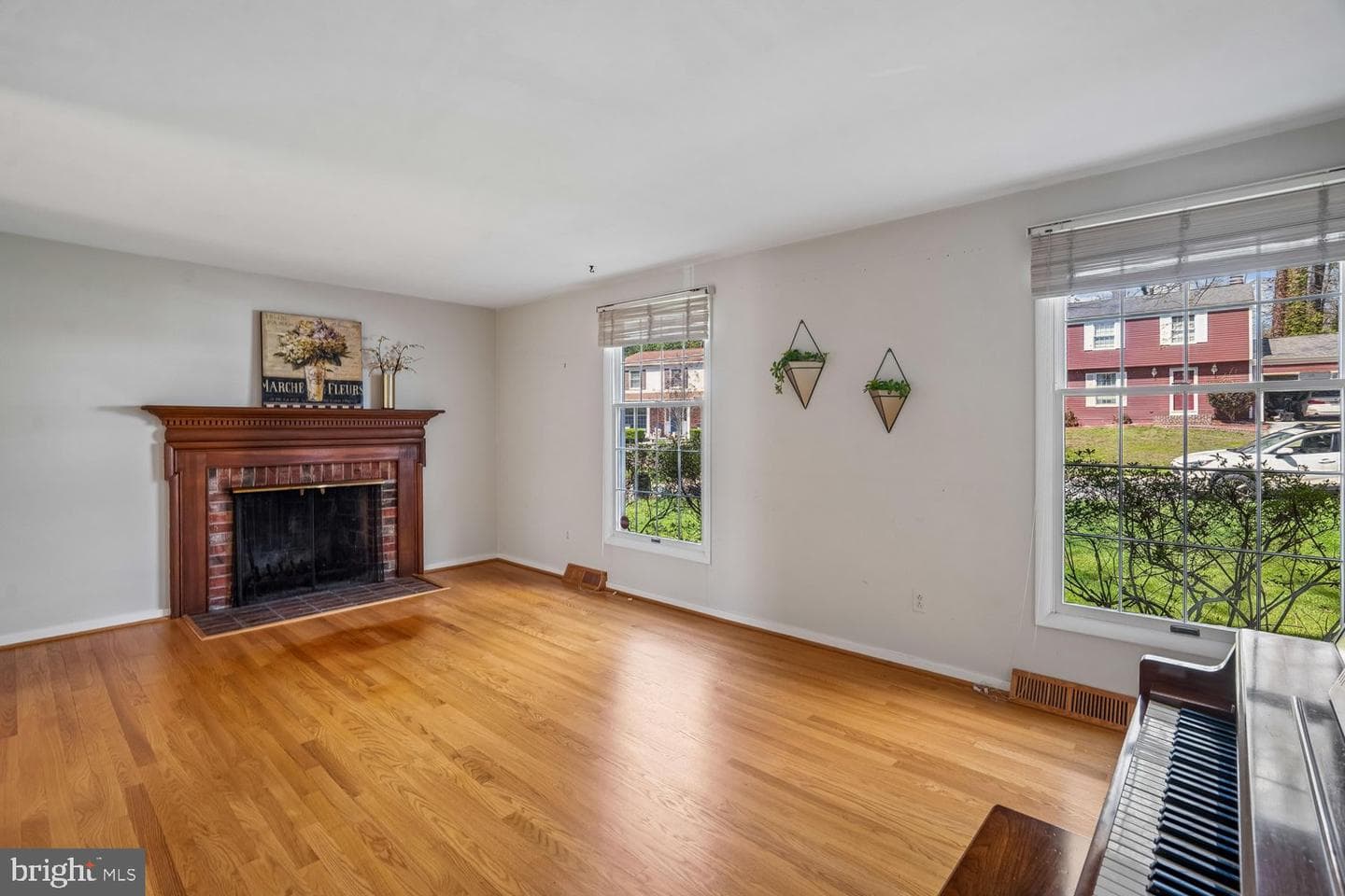 5209 Windmill Lane photo 7