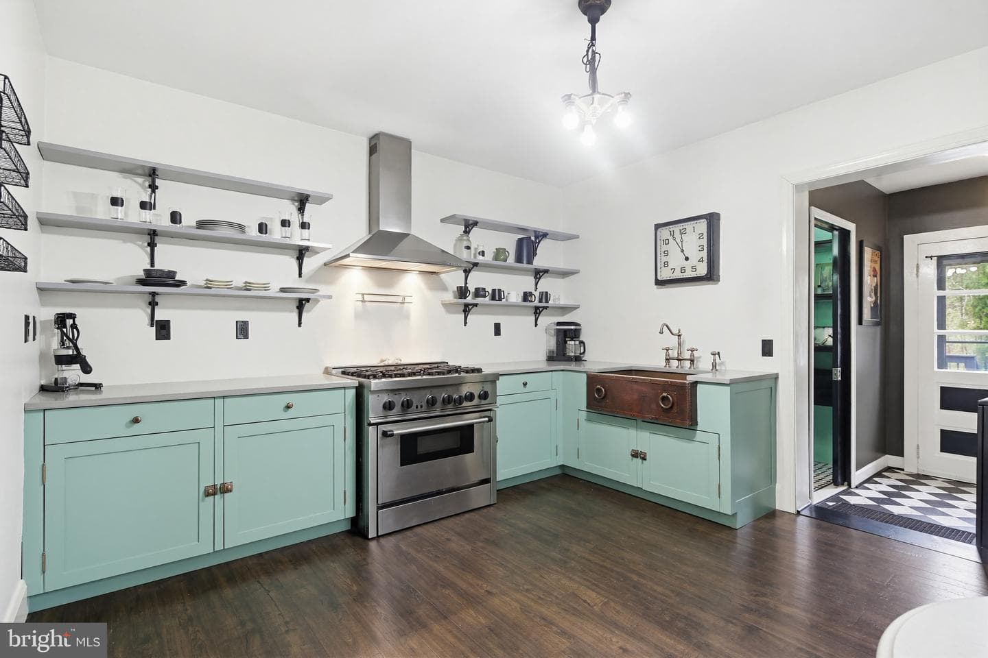 8556 Frederick Road photo 13
