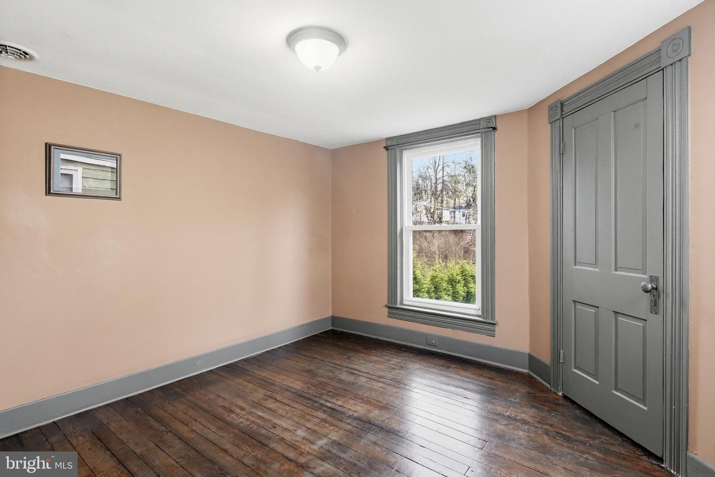 8556 Frederick Road photo 24