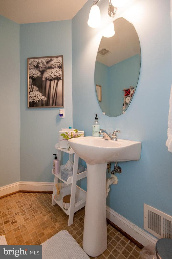 9843 Snow Bird Lane photo 30