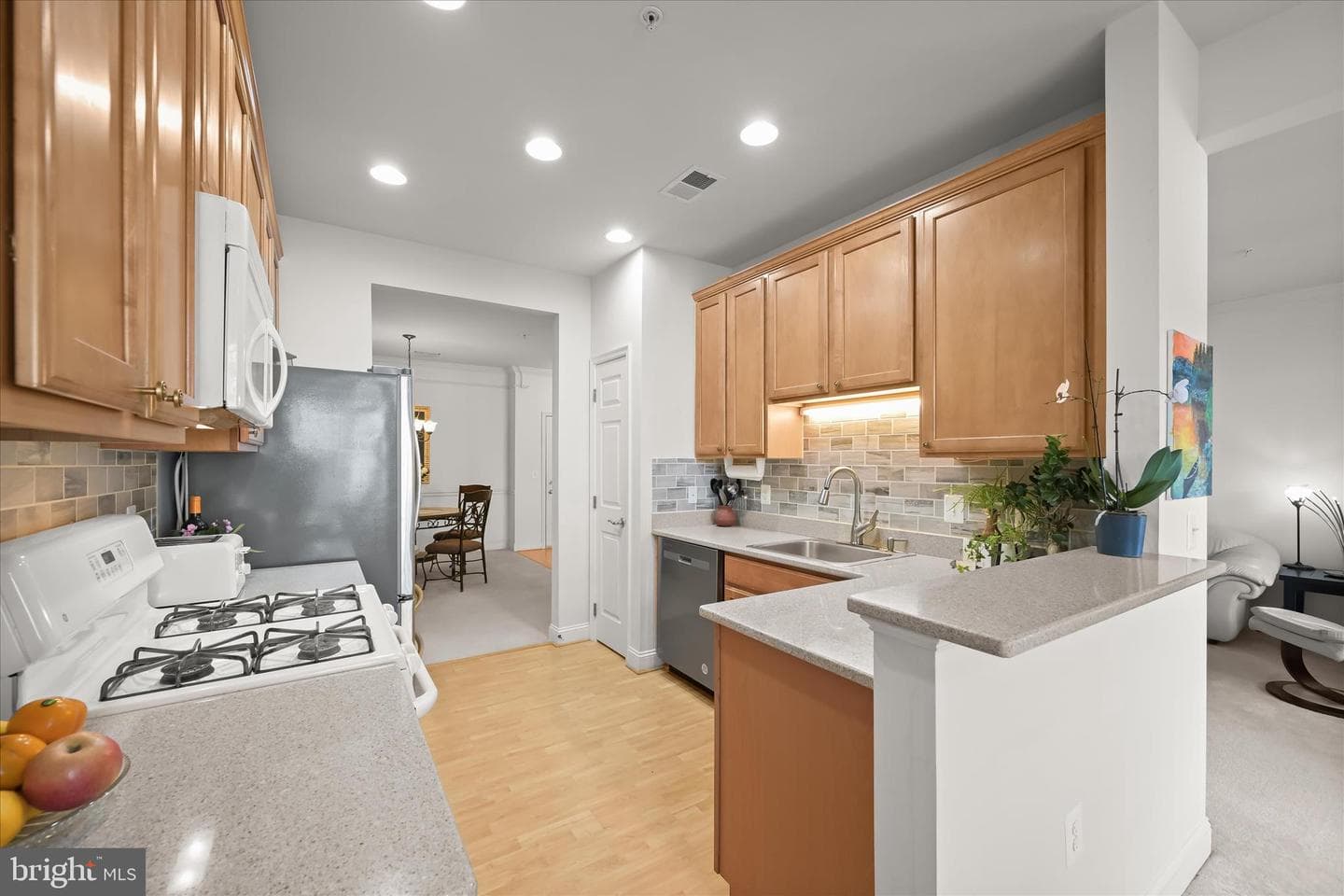 2510 Kensington Garden #301 photo 11