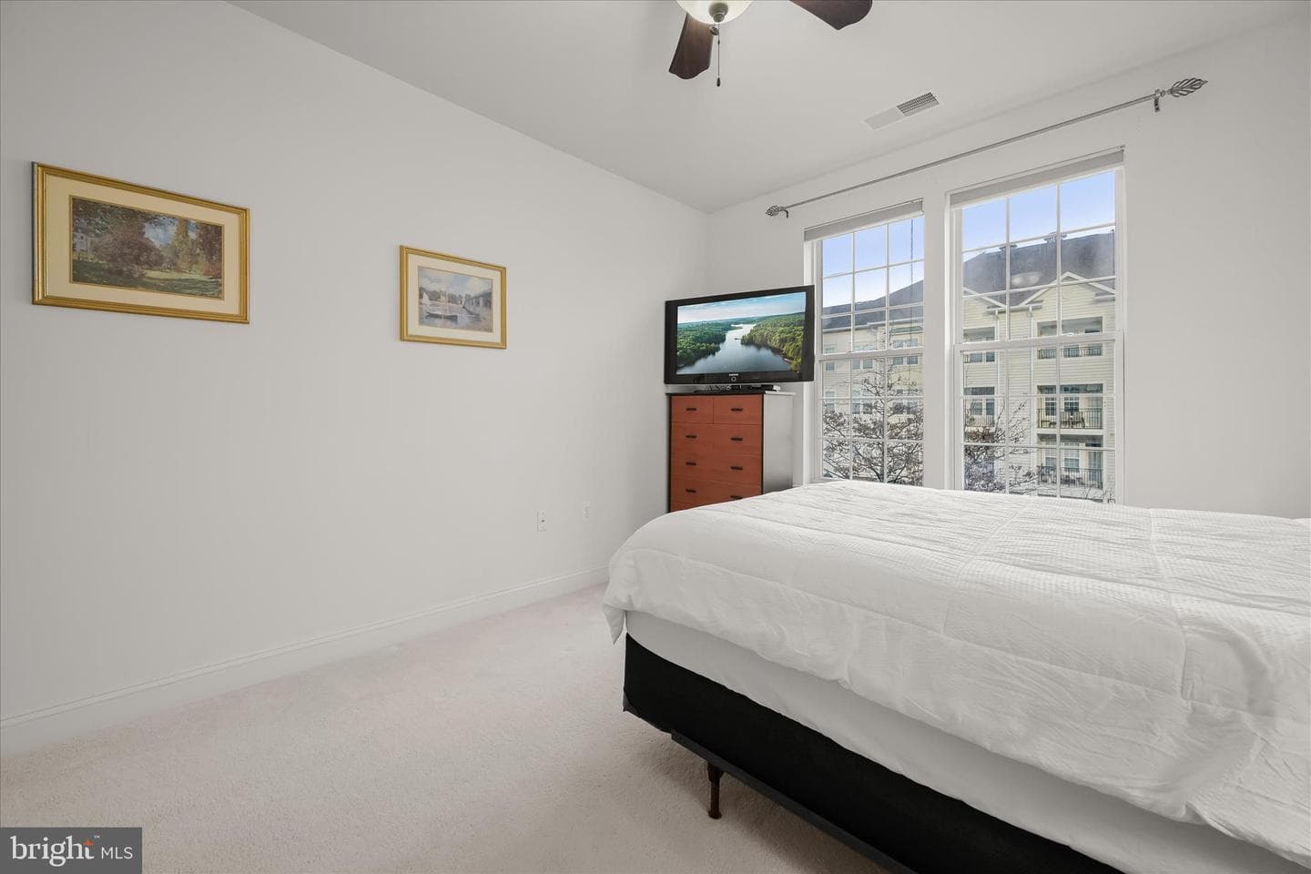 2510 Kensington Garden #301 photo 21