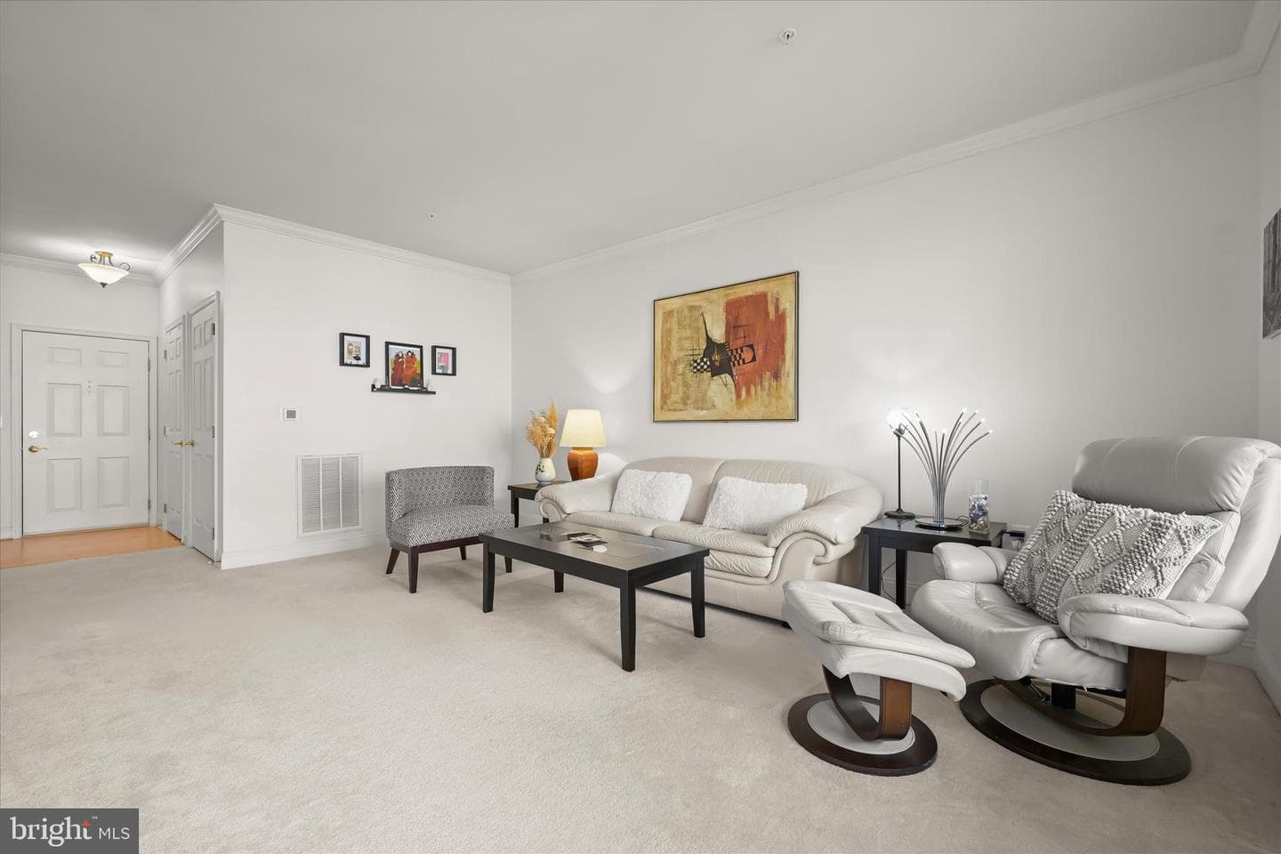 2510 Kensington Garden #301 photo 6