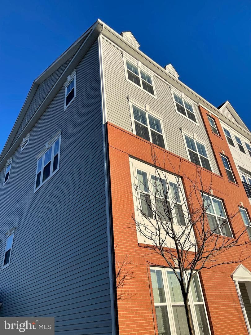 7738 Port Capital Drive #b, Elkridge