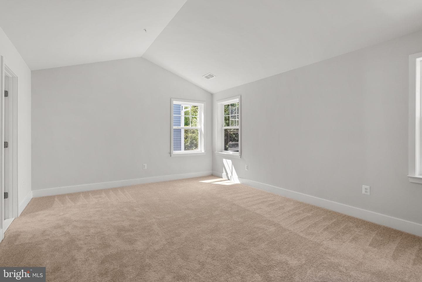9425 Fairview Avenue photo 33