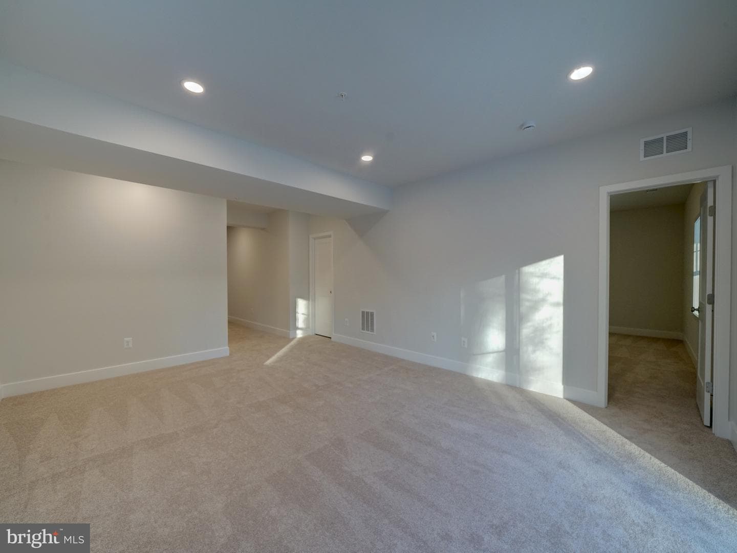 9425 Fairview Avenue photo 88