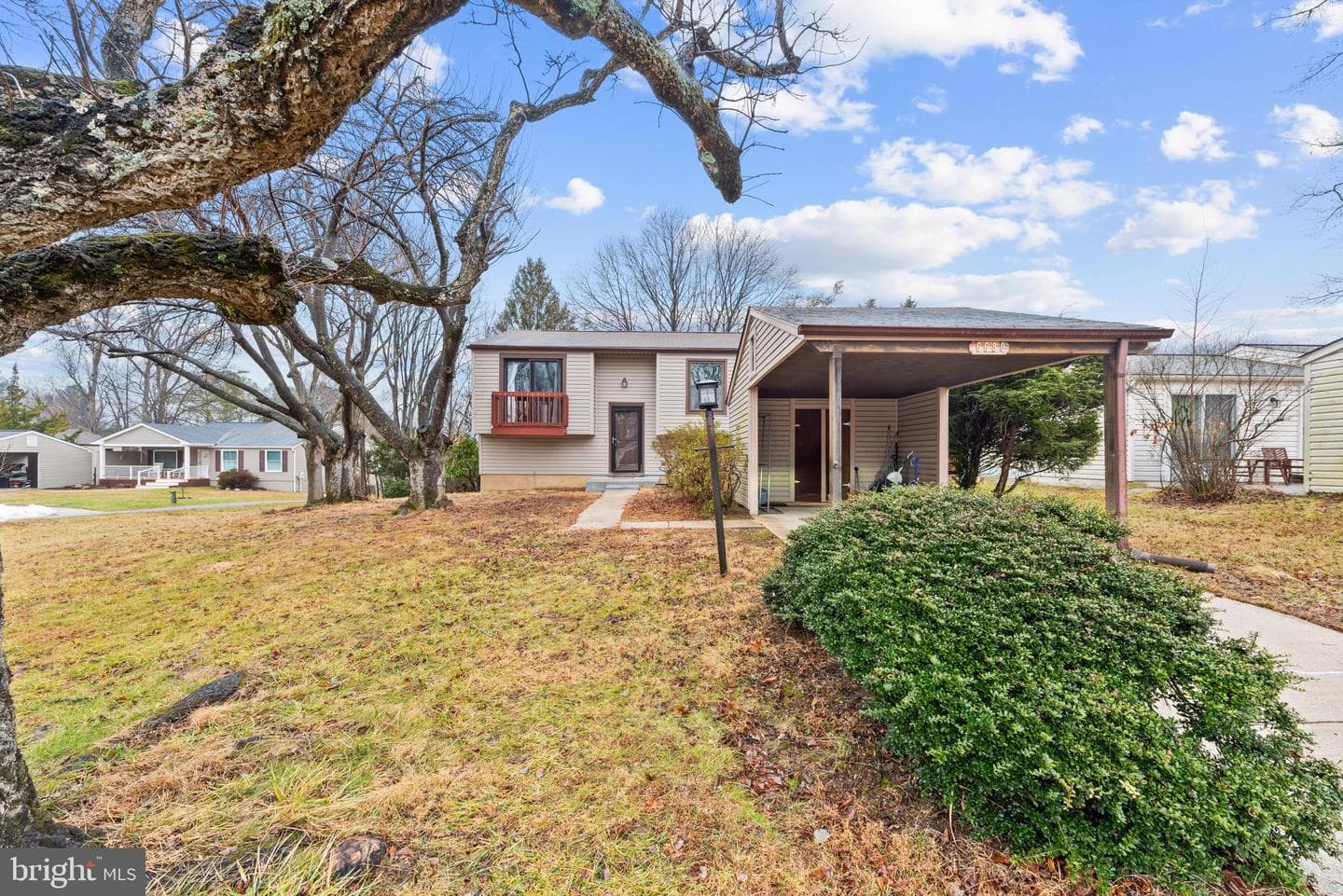 6680 Buttonhole Court
