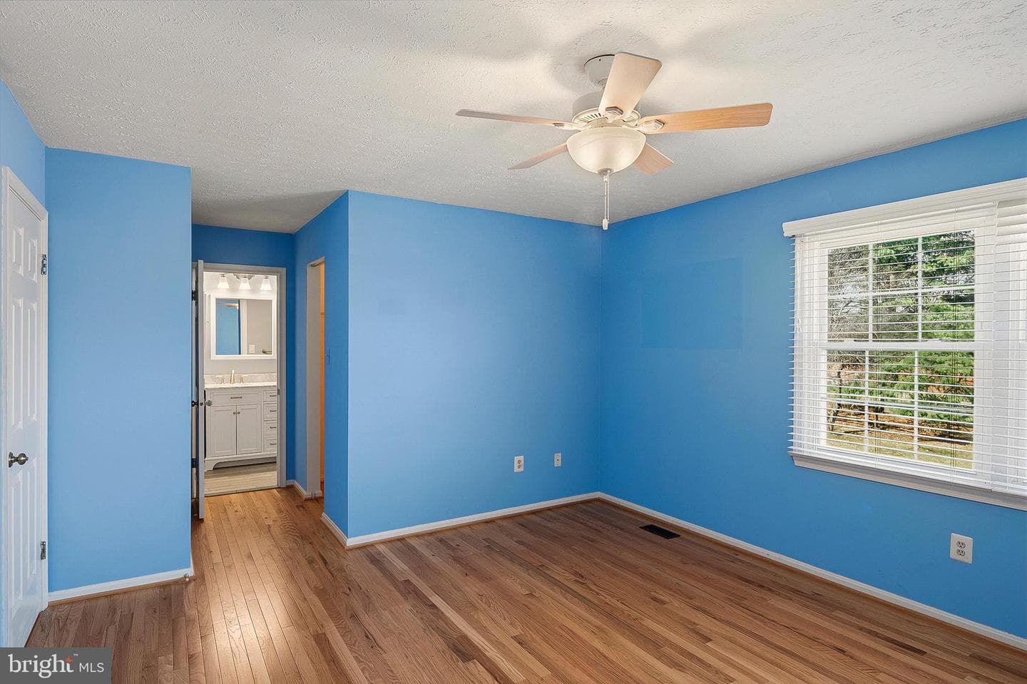 8416 Braddock Way photo 28