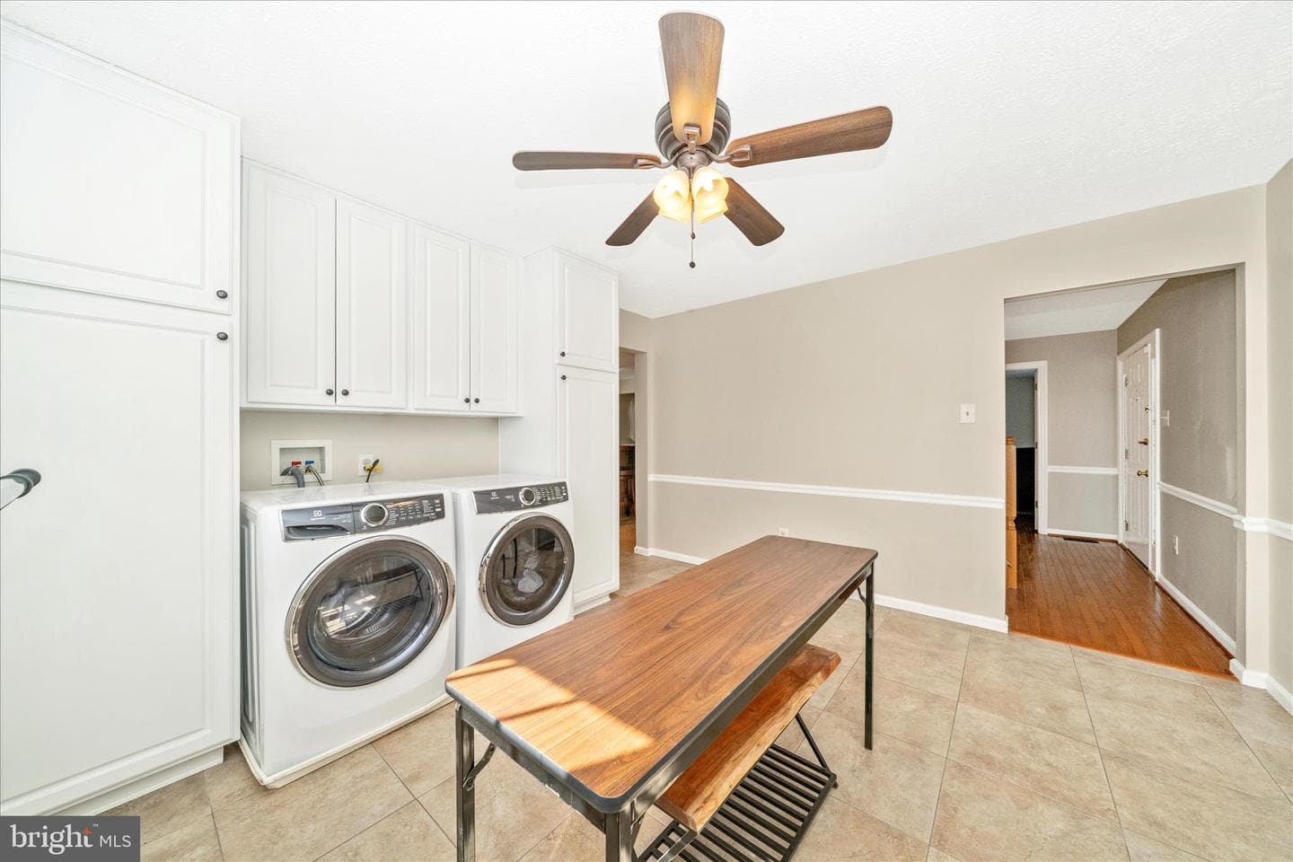 5623 Roundtree Lane photo 21