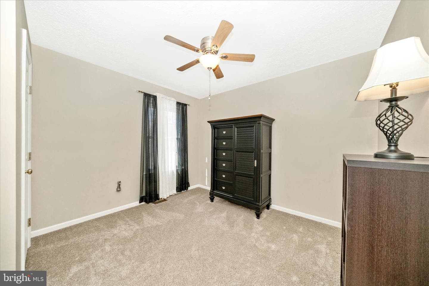 5623 Roundtree Lane photo 28