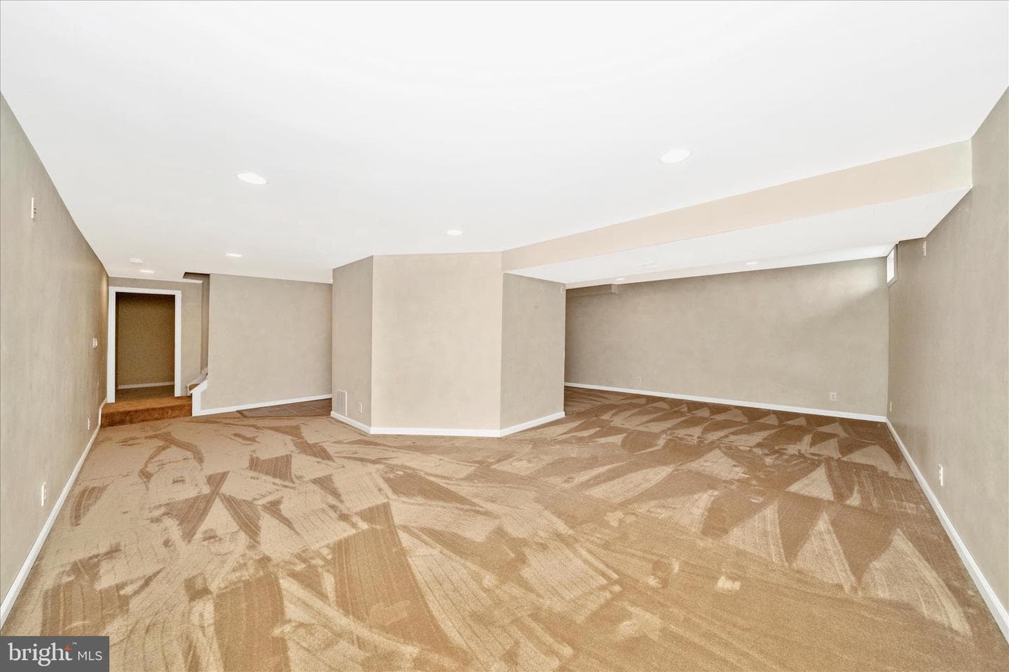 5623 Roundtree Lane photo 39