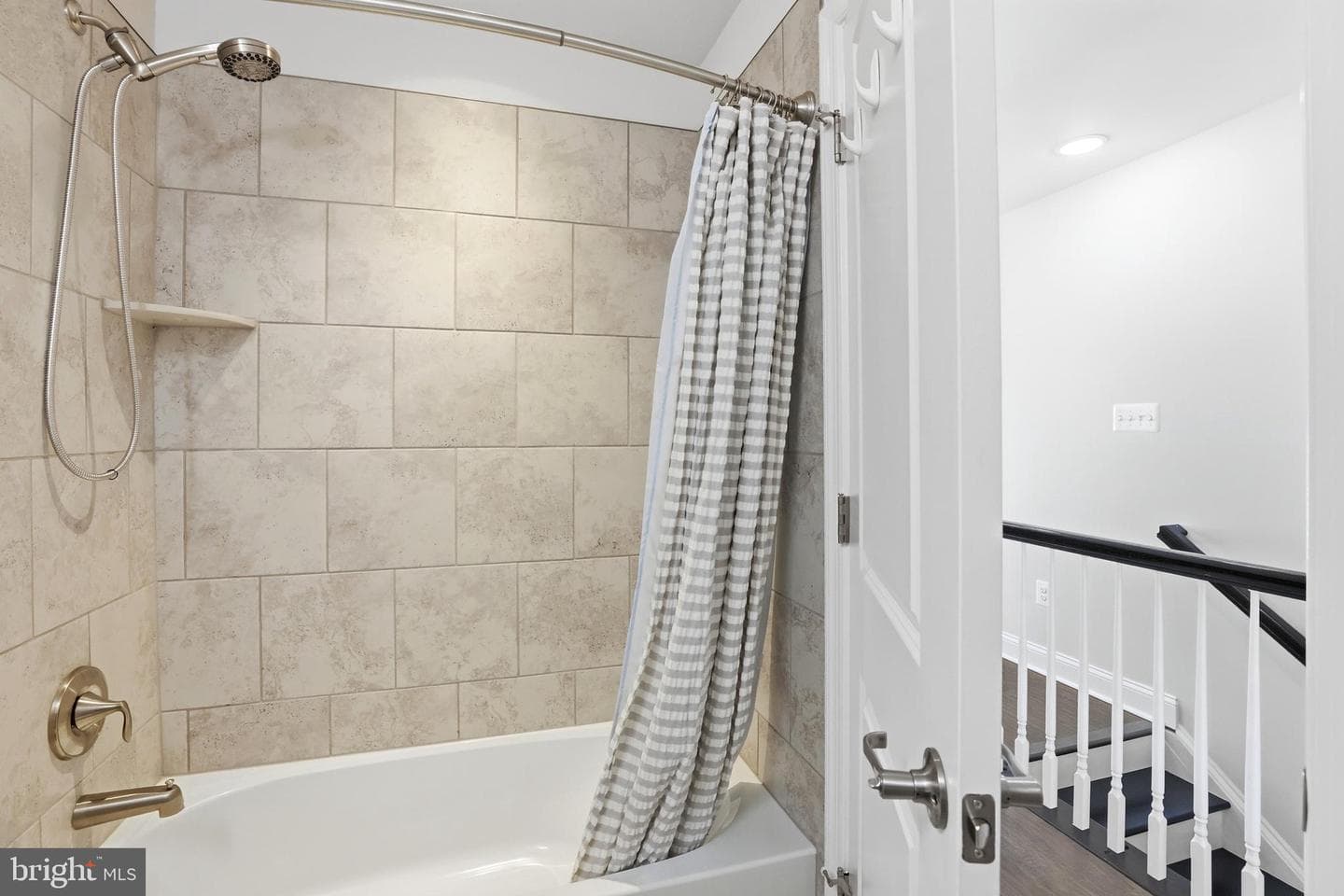 7140 Banbury Drive photo 30