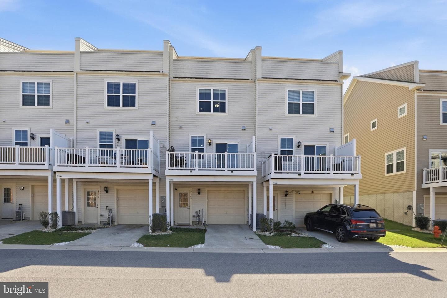 7140 Banbury Drive photo 41