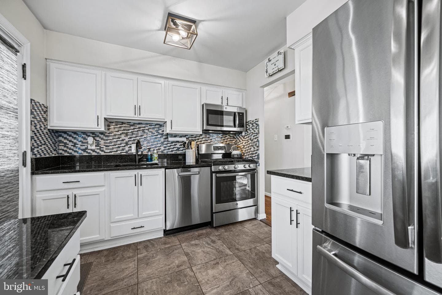 6037 Claire Drive photo 22