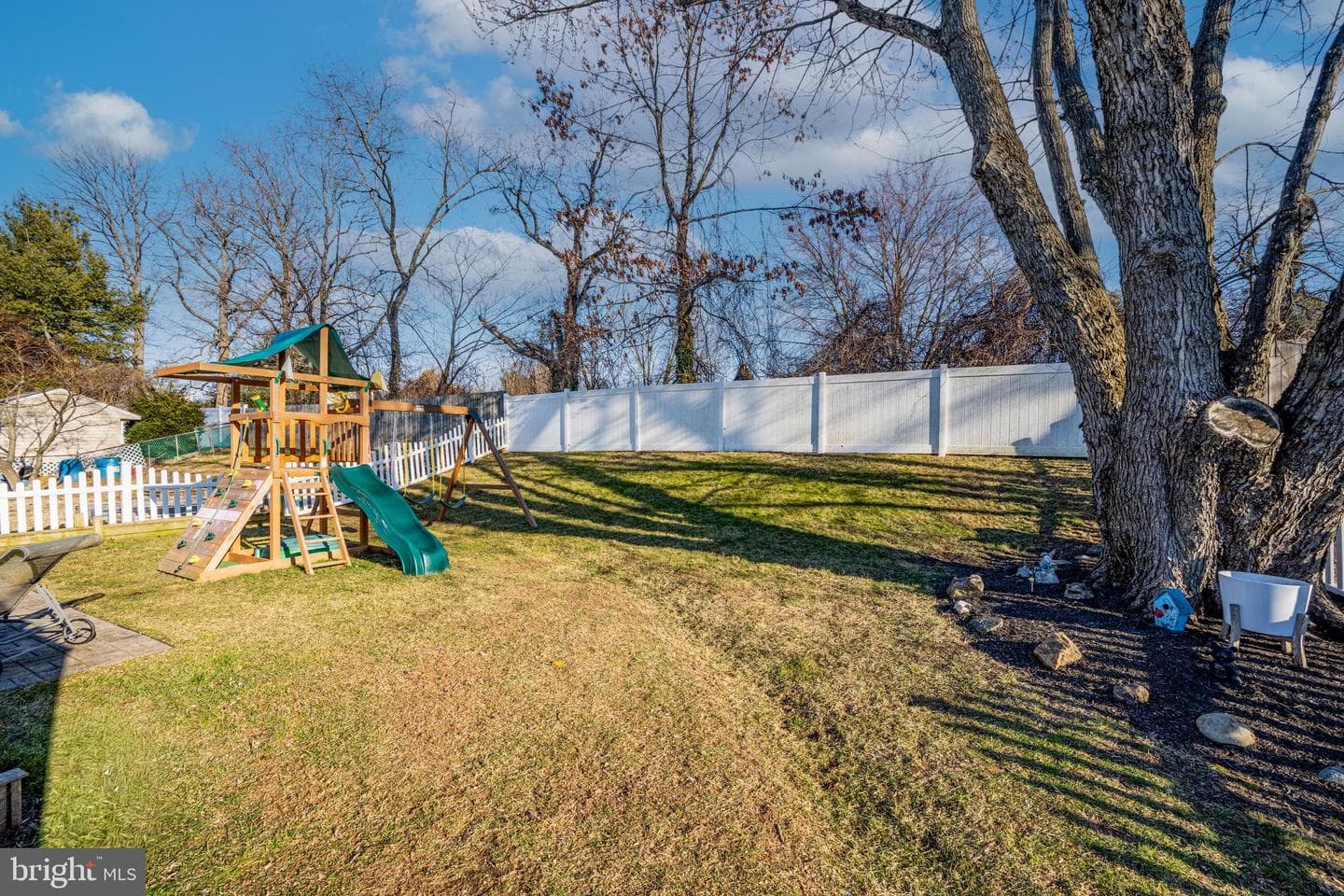 6037 Claire Drive photo 6