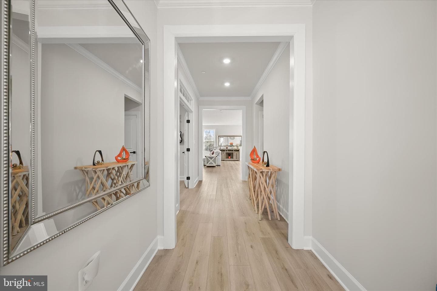 7936 Lawndale Circle photo 4