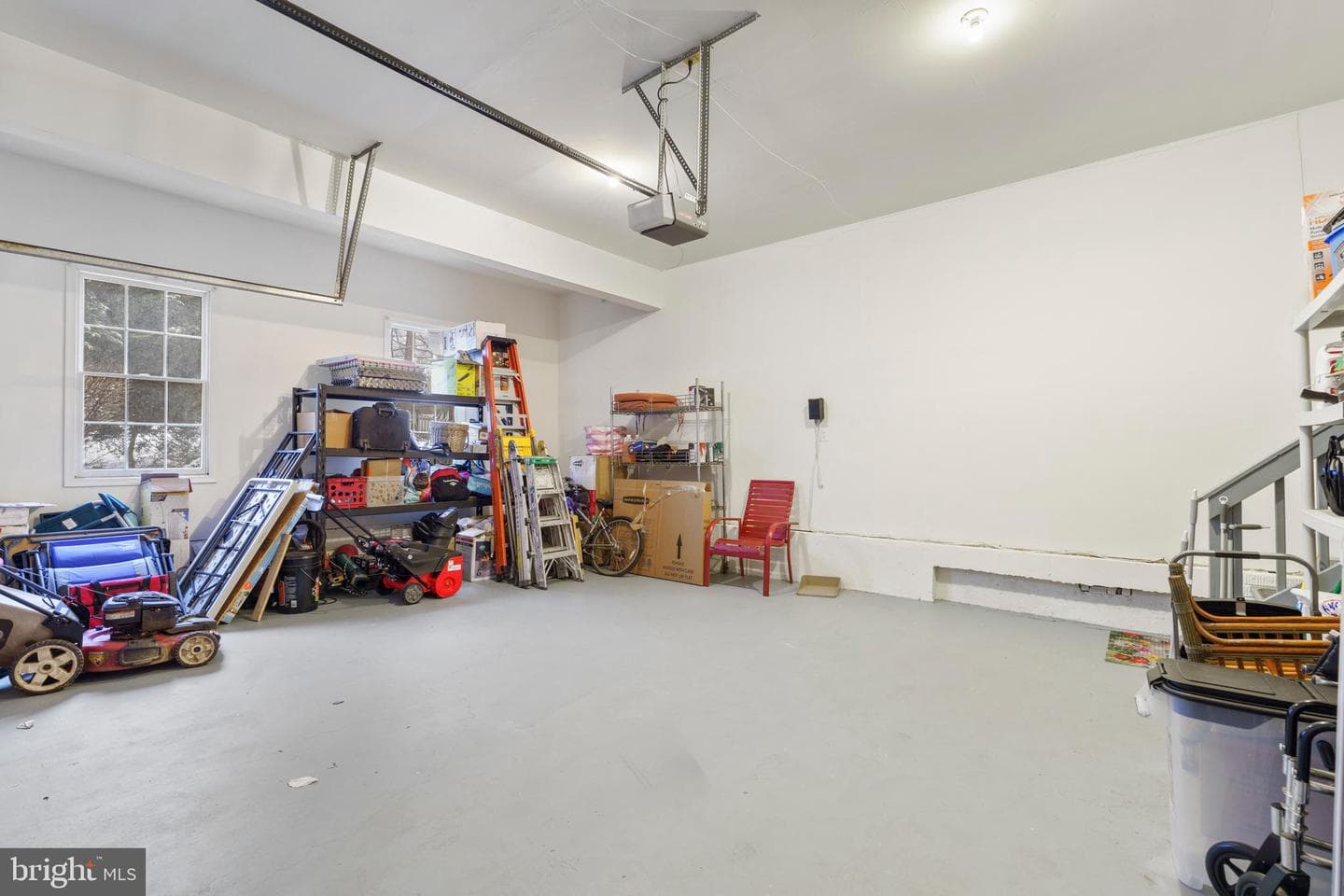 4690 Shelley photo 45
