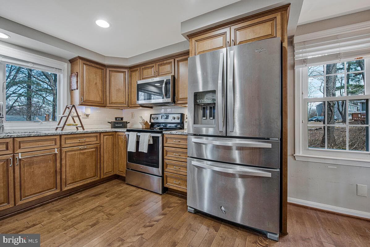 10204 Shaker Drive photo 17
