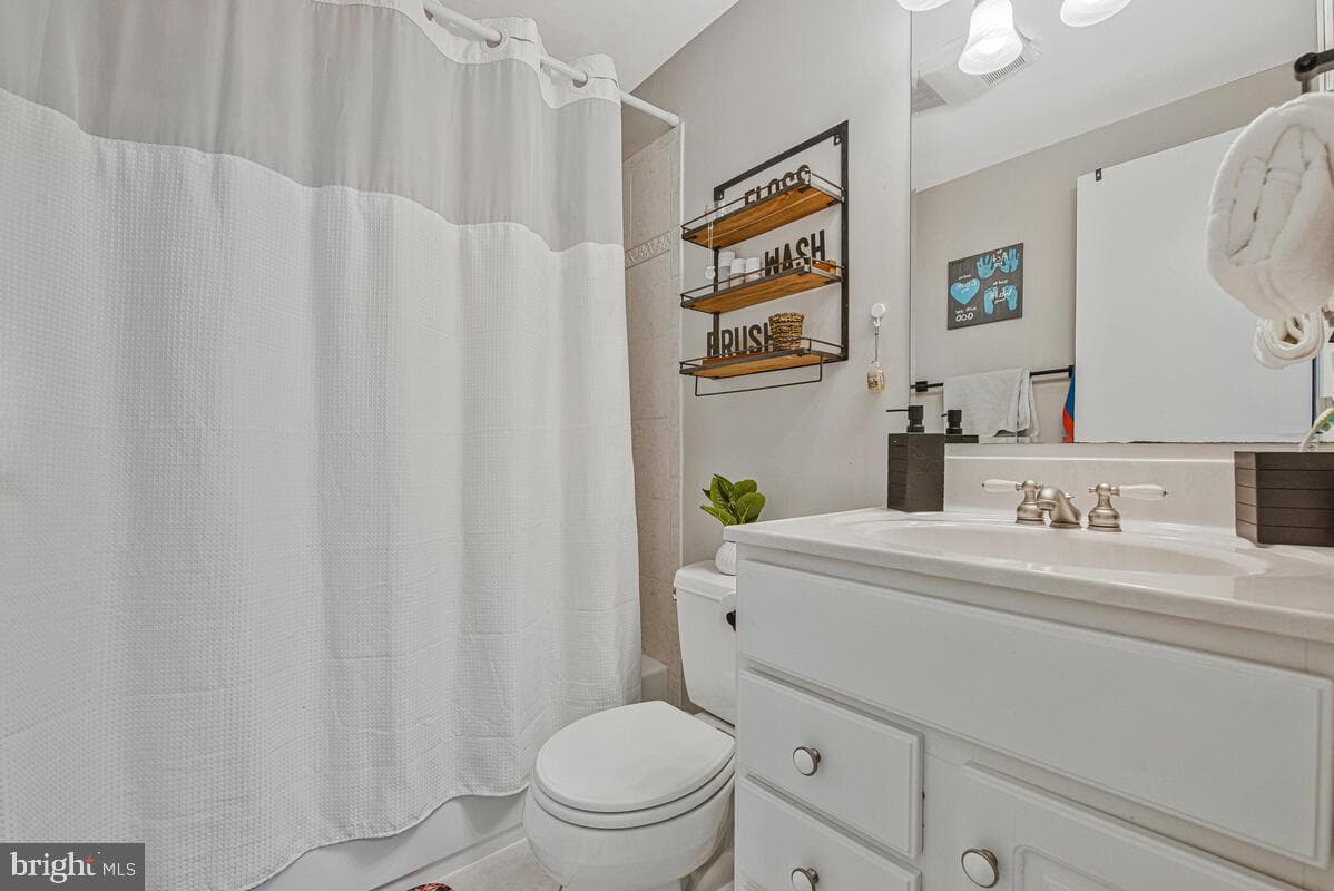 10204 Shaker Drive photo 29