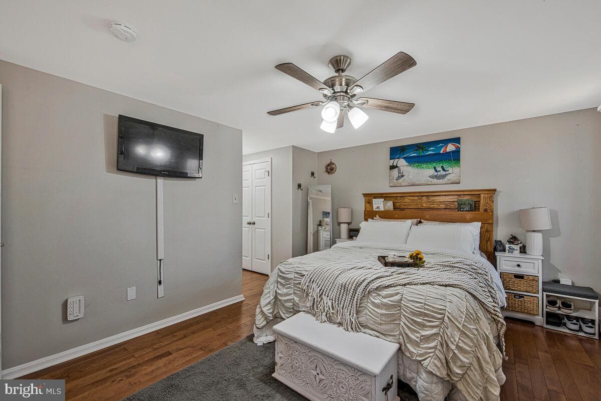 10204 Shaker Drive photo 32