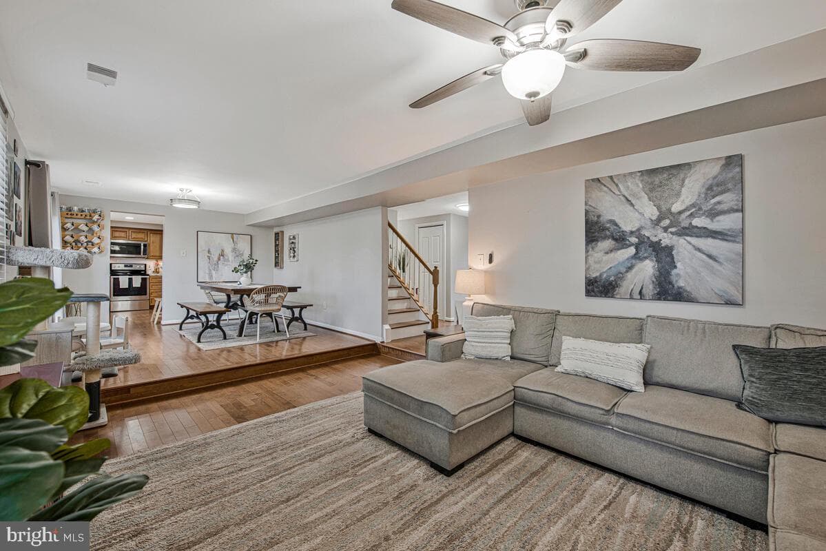 10204 Shaker Drive photo 7