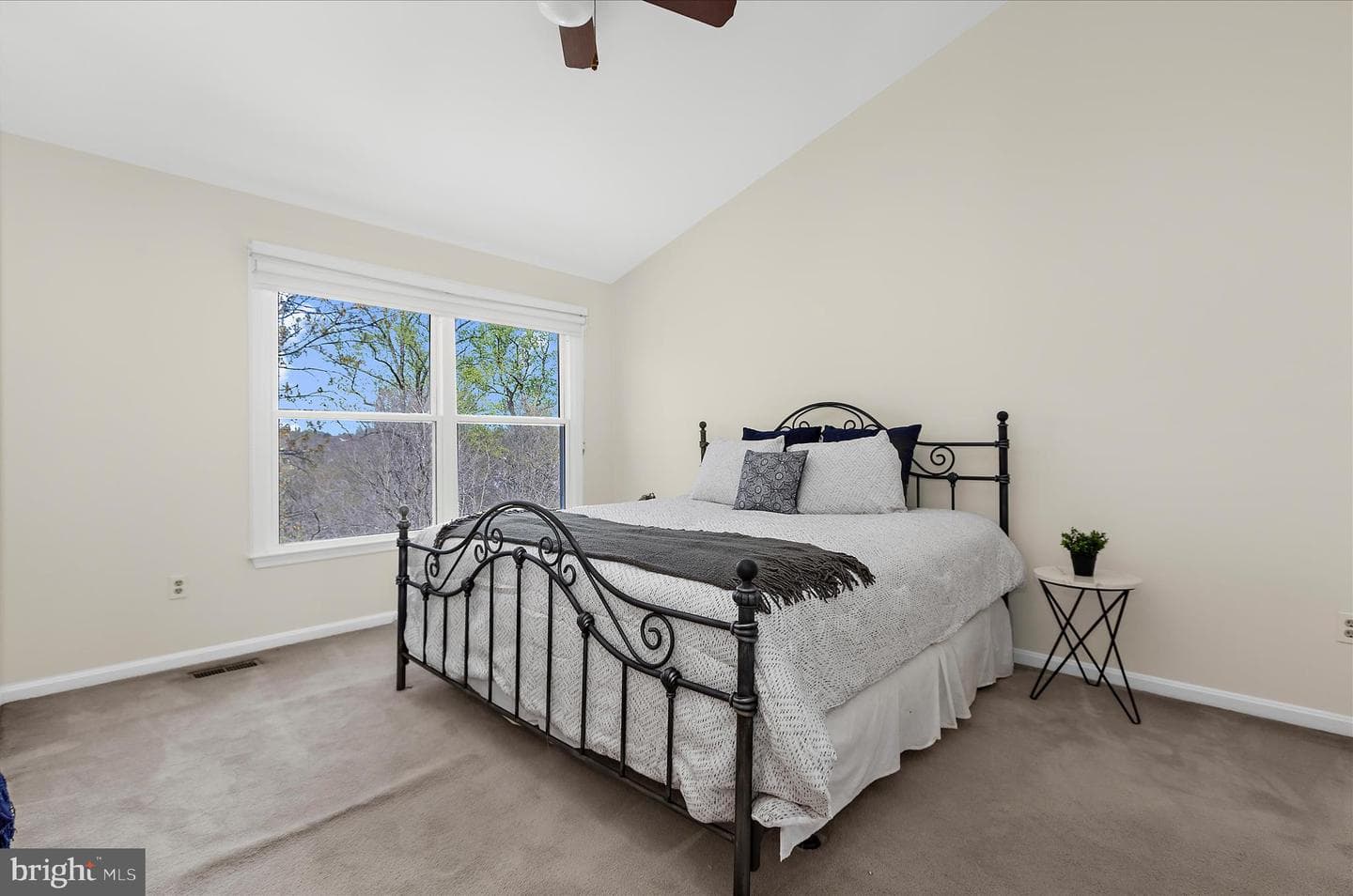 8666 Manahan Drive photo 18