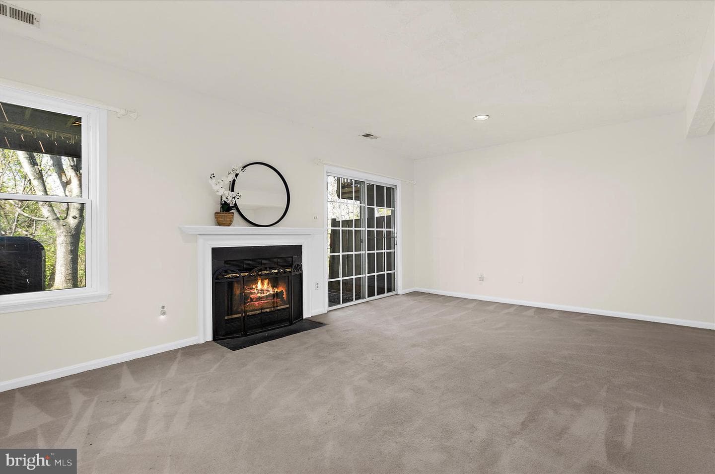 8666 Manahan Drive photo 30