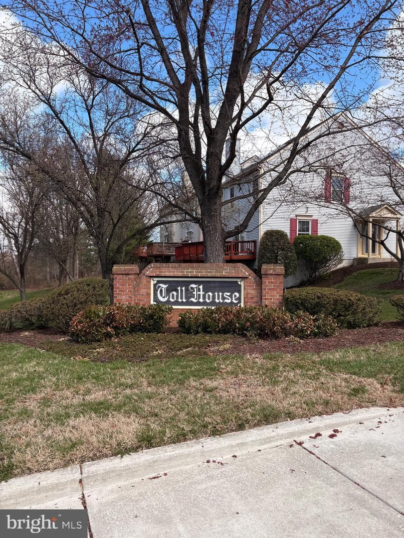 8666 Manahan Drive photo 50