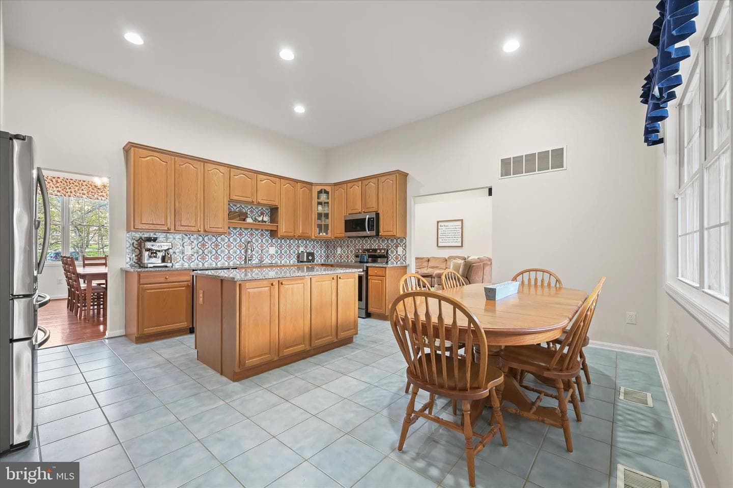 6735 Mink Hollow Road photo 13