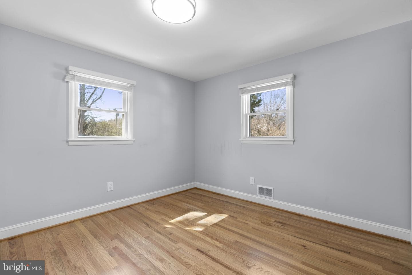 8721 Susini Drive photo 13