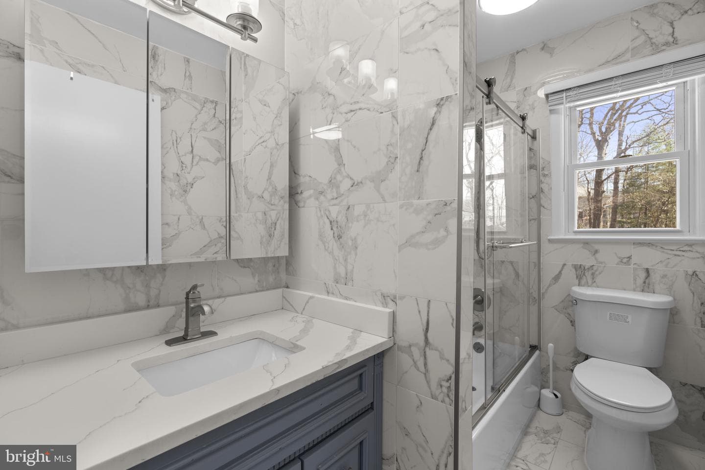 8721 Susini Drive photo 15