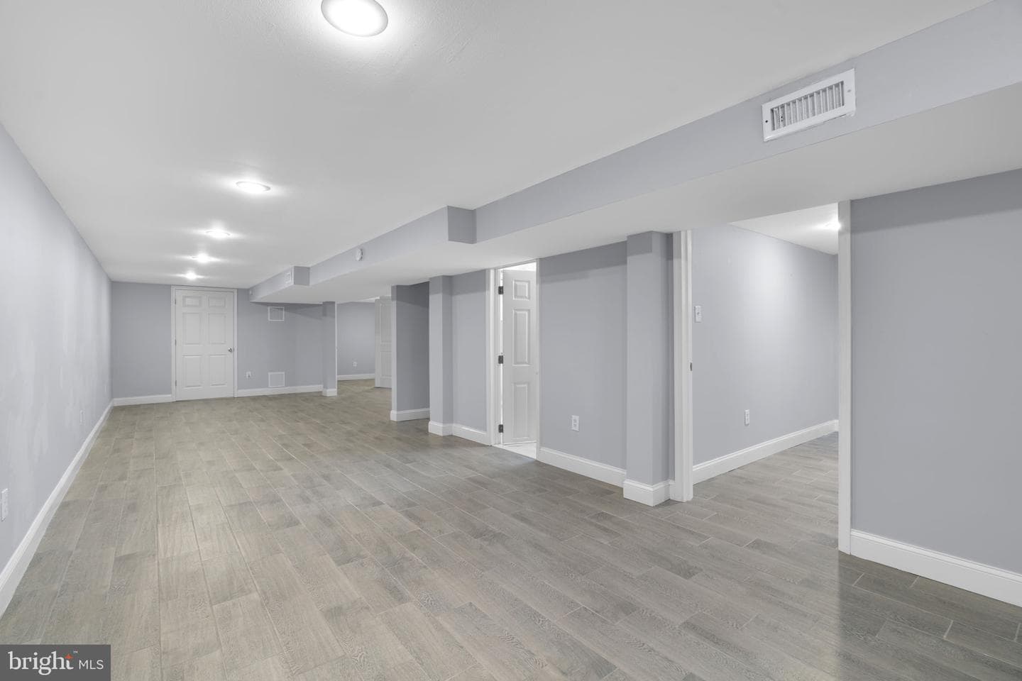 8721 Susini Drive photo 17
