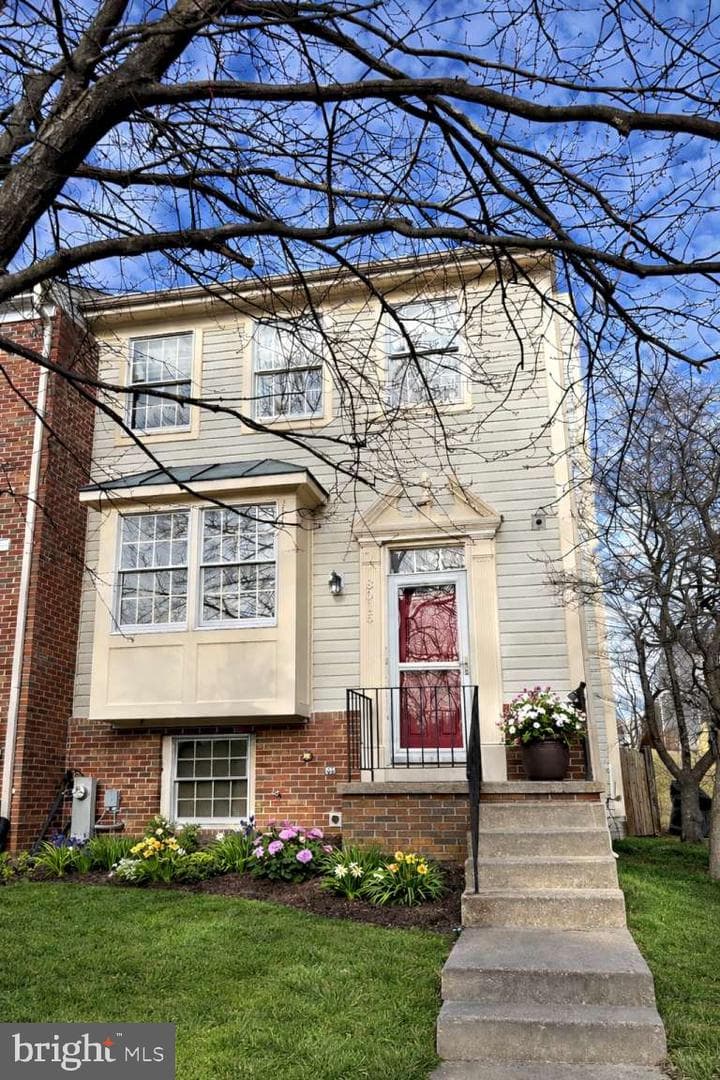 8015 Brightwood Court