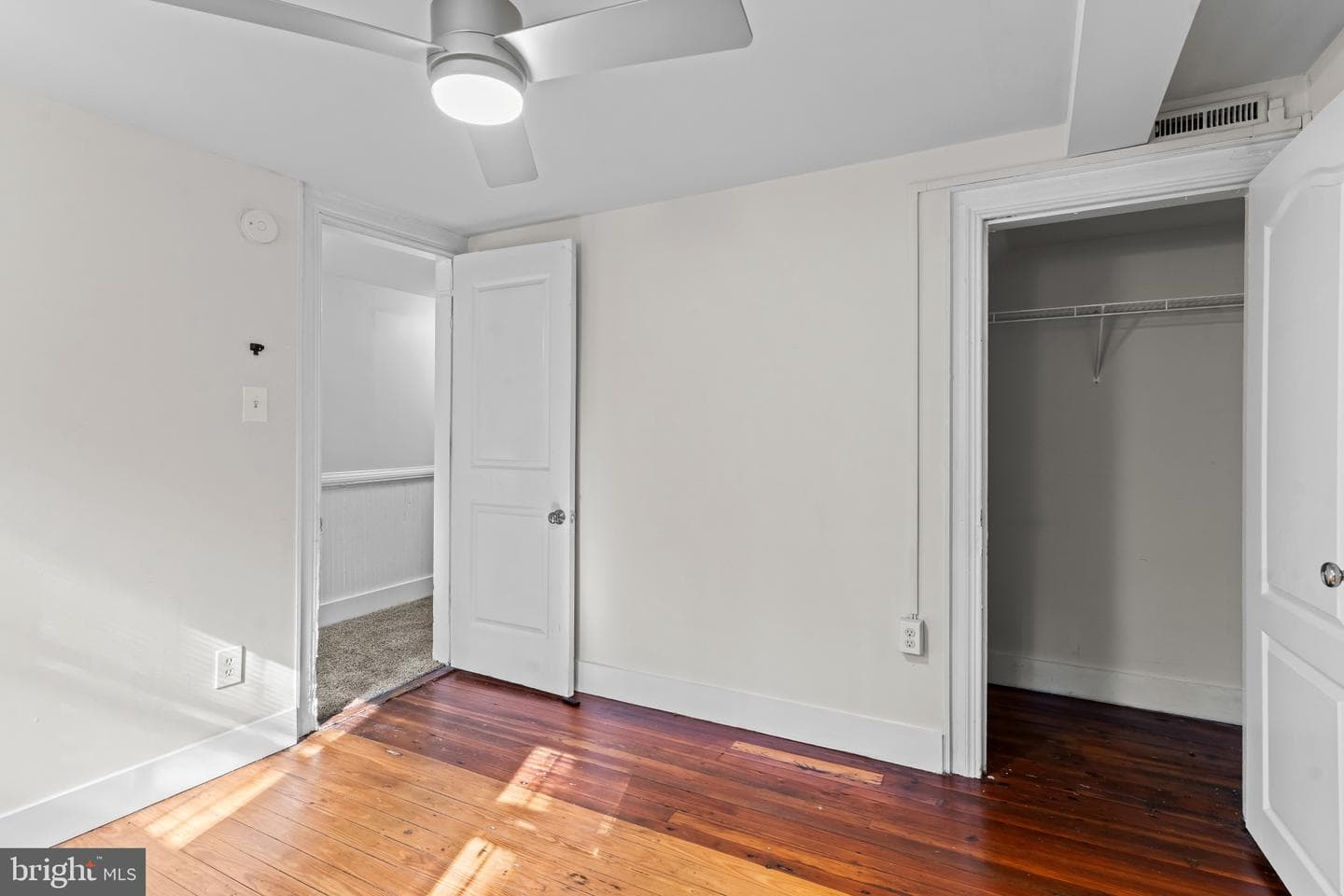 8473 Main Street photo 24