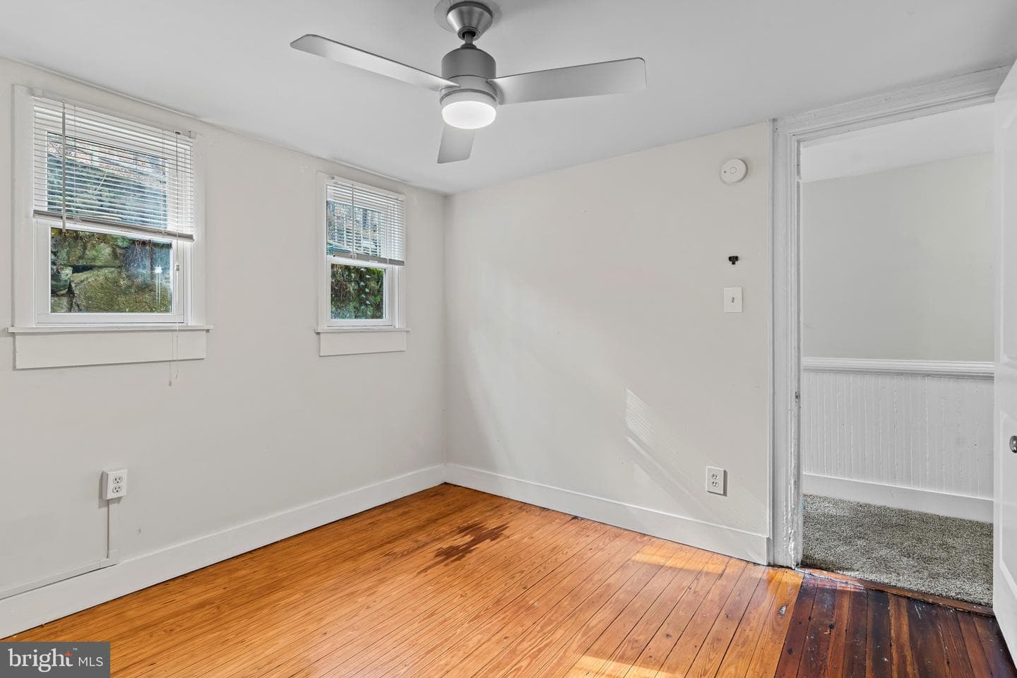 8473 Main Street photo 25