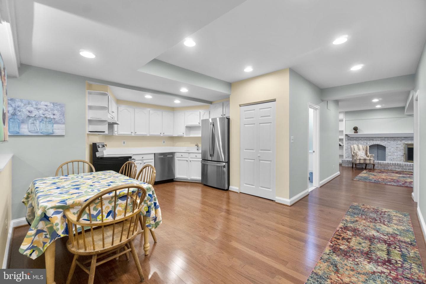 9048 Furrow Avenue photo 37