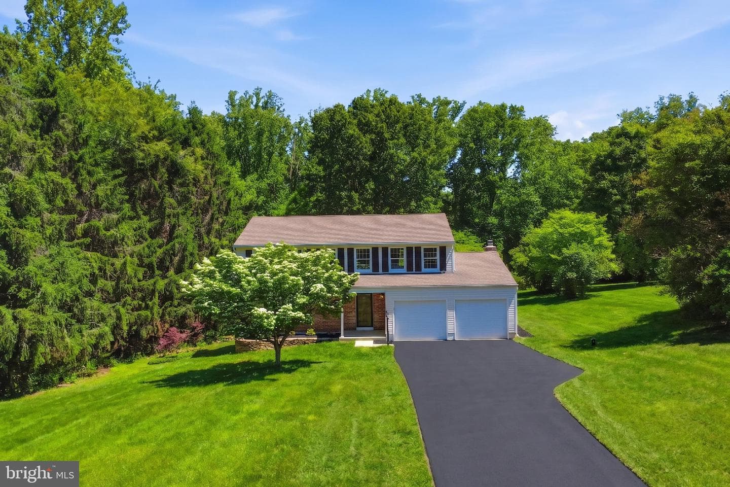 1527 Everlea Road