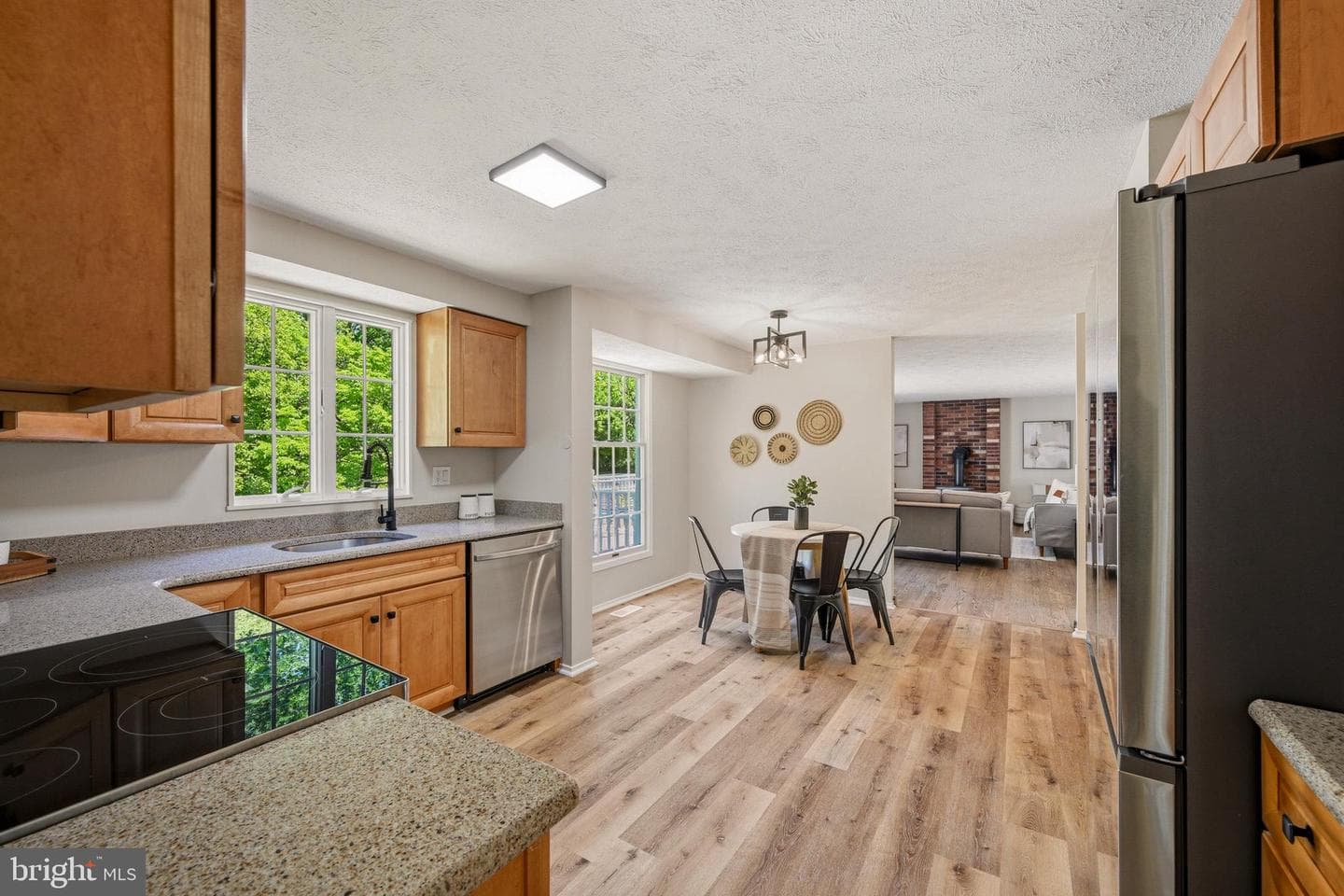 1527 Everlea Road photo 19