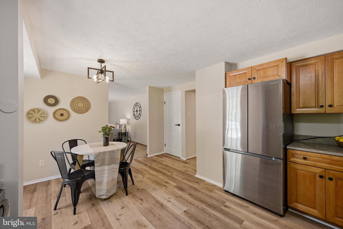1527 Everlea Road photo 20