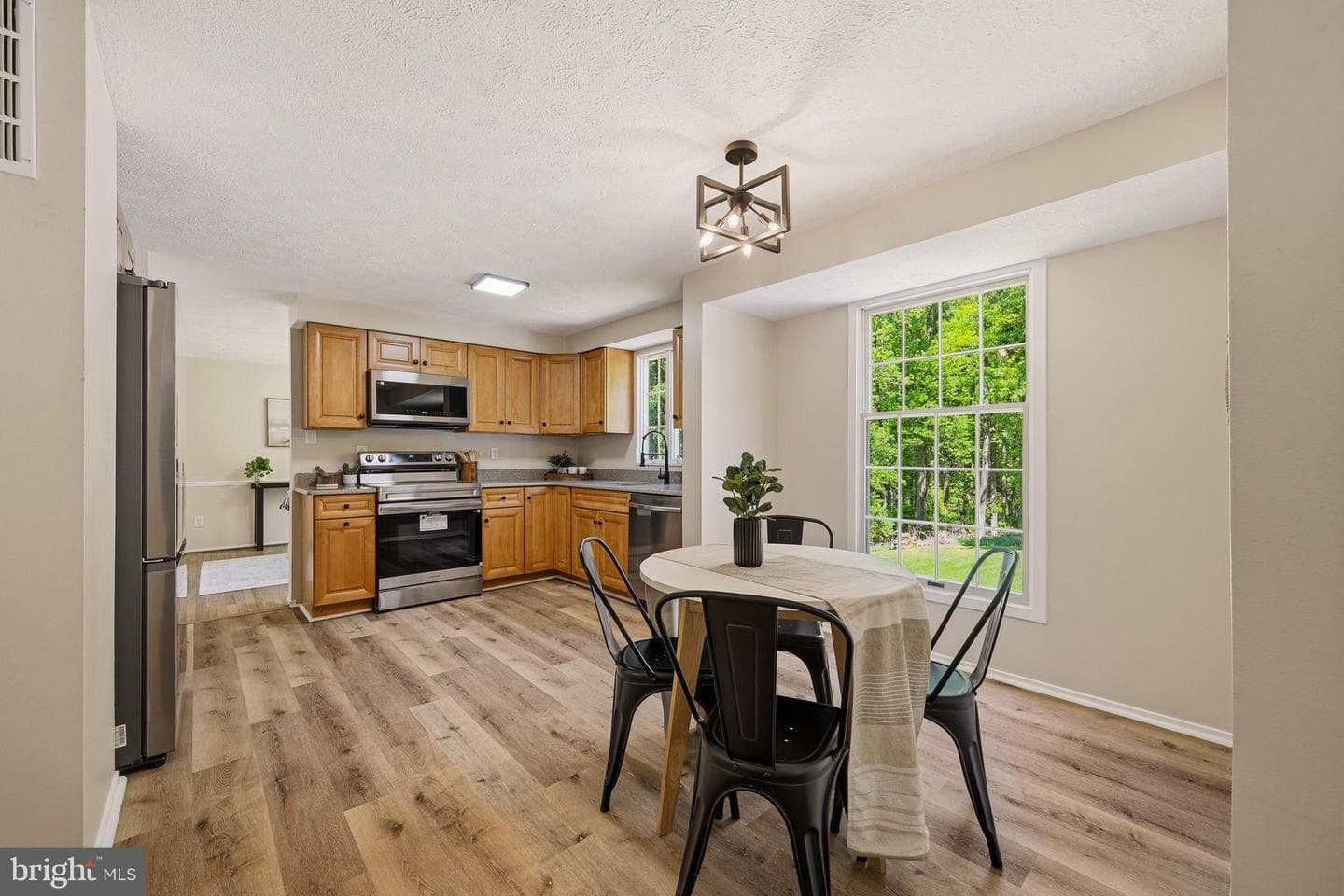 1527 Everlea Road photo 24