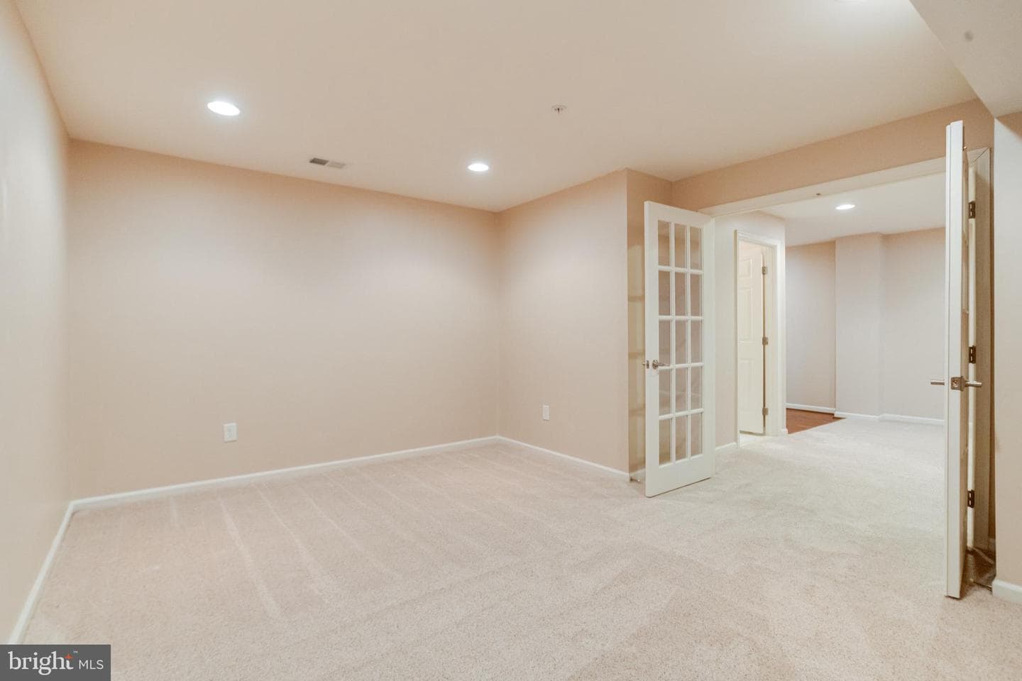 3014 John Bernard Drive #147 photo 40