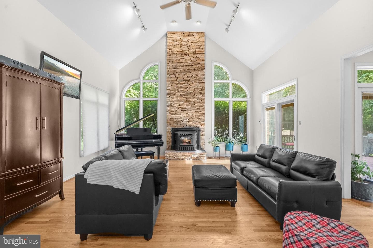 13849 Russell Zepp Dr photo 18