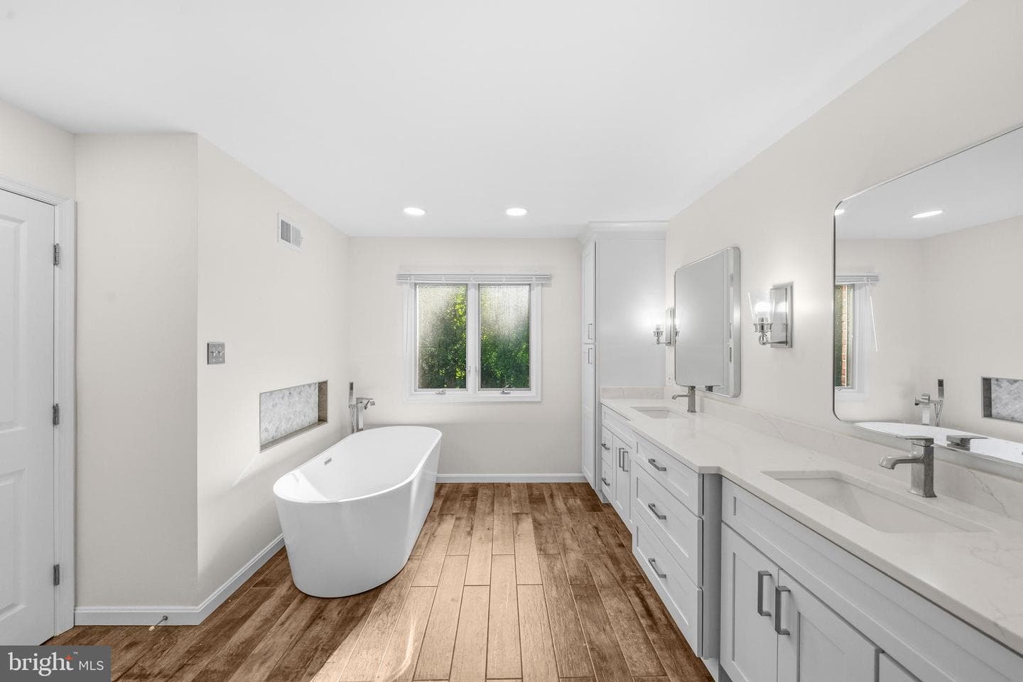 13849 Russell Zepp Dr photo 37